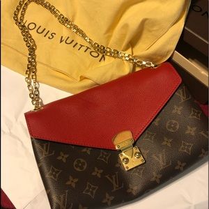 Louis Vuitton Pallas Chain Bag